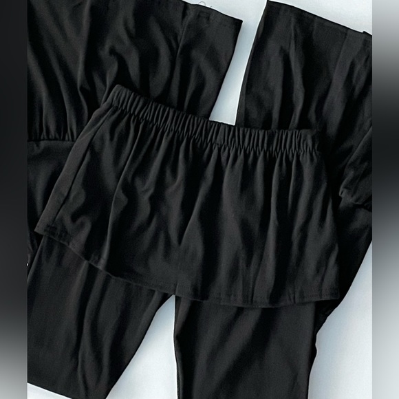 BLACK BELL BOTTOMS—EXTRA SMALL AND NEVER WORN—STRECH PANTS CUTE - Picture 13 of 14